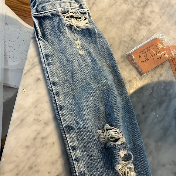 Never worn forever 21 distressed cropped jean jacket - Picture 7 of 9